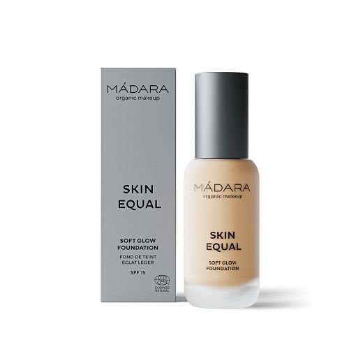Madara Skin Equal Soft Glow Foundation SPF 15  (Viegli mirdzošs tonālais krēms)