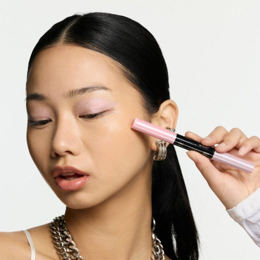 ABOUT FACE Holographic Shadowstick