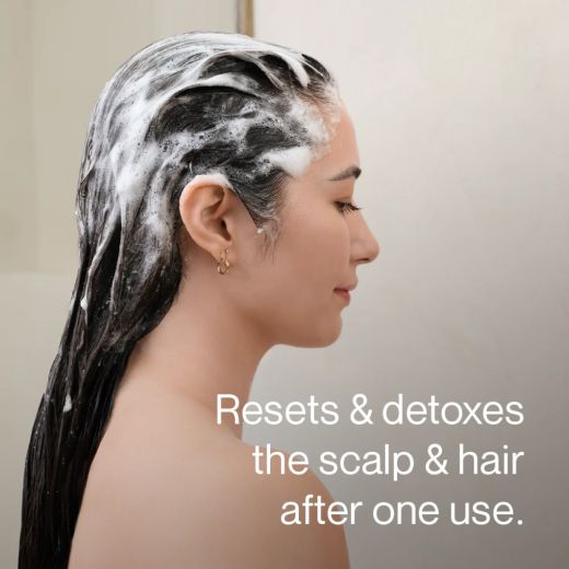 NATURELAB. TOKYO Perfect Clean 2-In-1 Scalp Scrub & Clarifying Shampoo