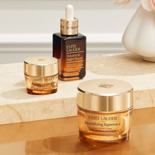 Estee Lauder Revitalizing Supreme+ Youth Power Eye Balm