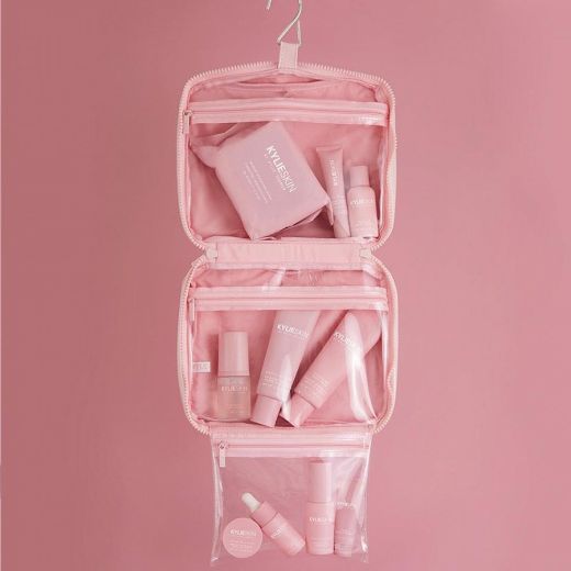 KYLIESKIN Lips Travel Bag