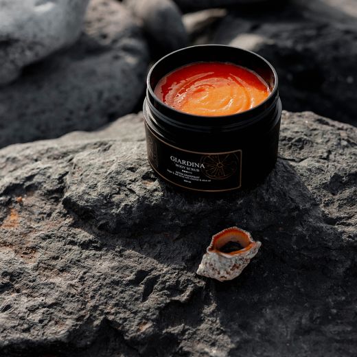 ONE:ZERO Giardina Body Scrub 