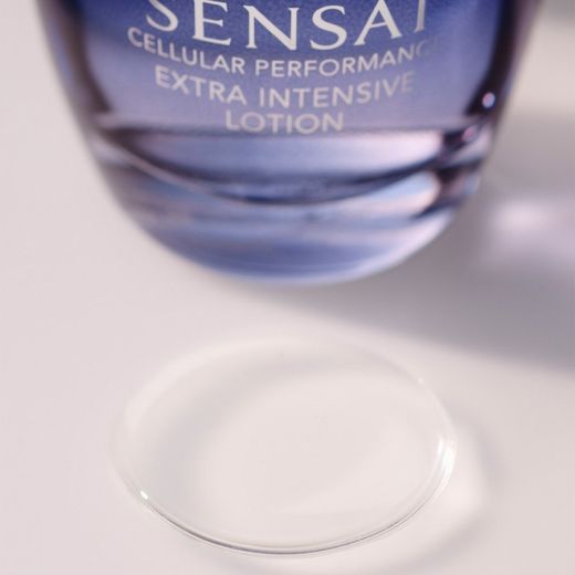 SENSAI Cellular Performance Extra Intensive Lotion 