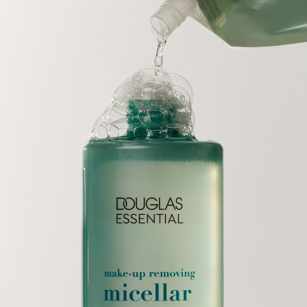 Videi draudzīga kosmētika – sertificētas formulas un uzpildāmi produkti. Izvēlies apzināti kopā ar „Douglas“.