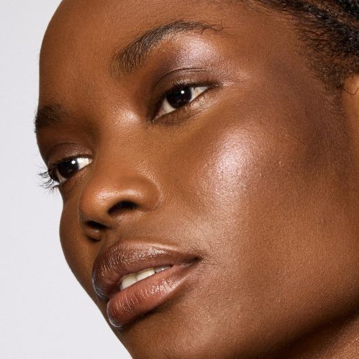 MAC Glow Play Bouncy Highlighter