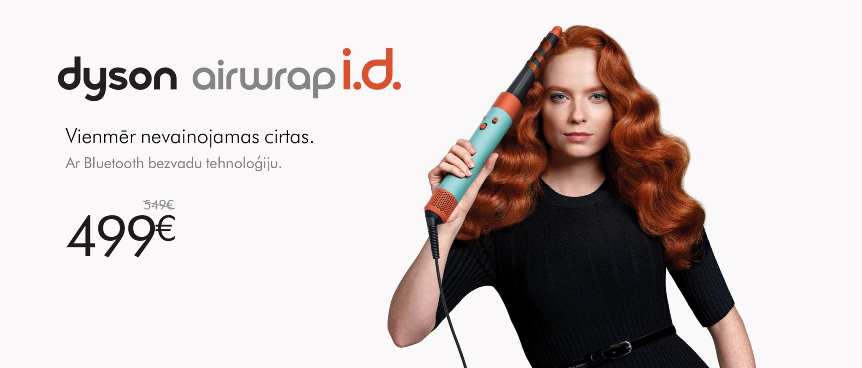  Dyson Airwrap i.d. matu veidotājs, persona veido cirtas; cena 499 € (no 549 €).