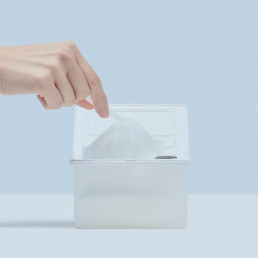 NEEDLY Cross Barrier Mask