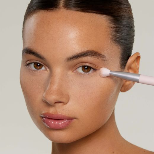 KYLIE COSMETICS Natural Blur Brightening Powder