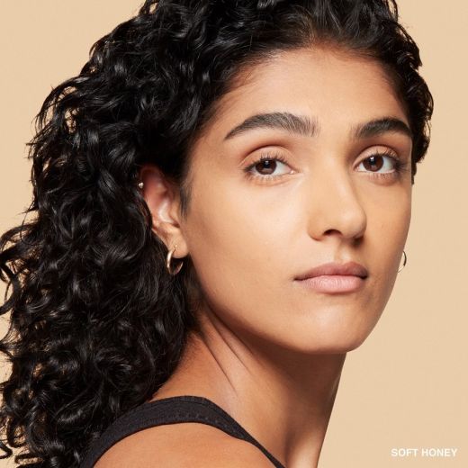BOBBI BROWN Sheer Finish Pressed Powder SOFT HONEY