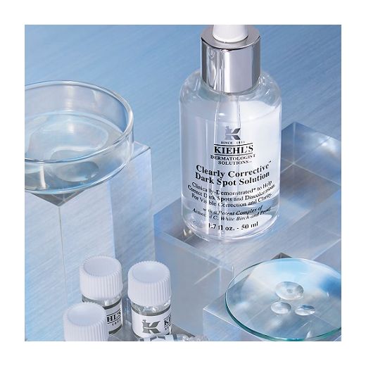 Kiehl's Clearly Corrective™ Accelerated Clarity Renewing Ampoules  (Serums pigmentācijas planku