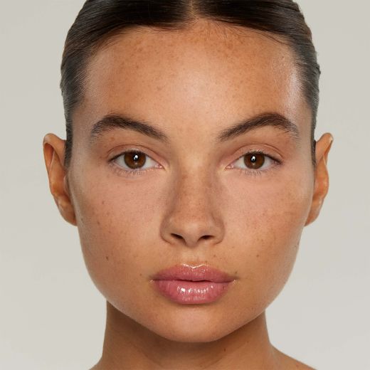 KYLIE COSMETICS Natural Blur Brightening Powder