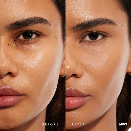 YVES SAINT LAURENT All Hours Glow Foundation 