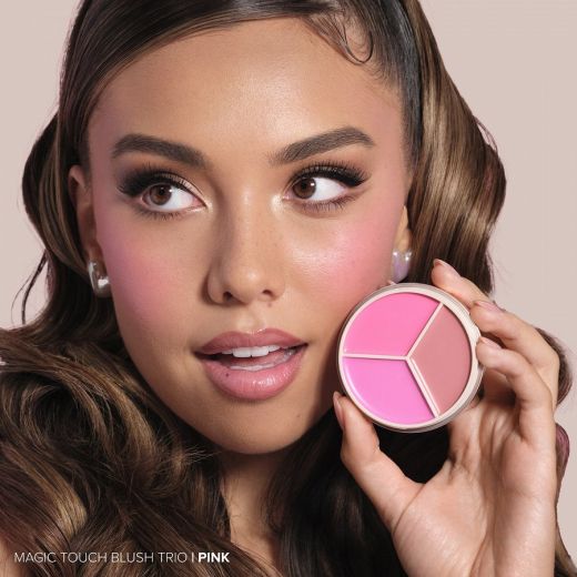 ANASTASIA BEVERLY HILLS Magic Touch Blush Trio  Pink 