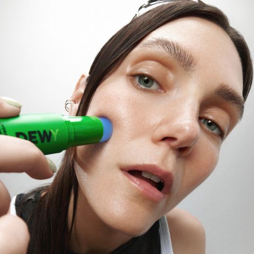 MADARA Dewy Hydra Caffeine Serum Stick