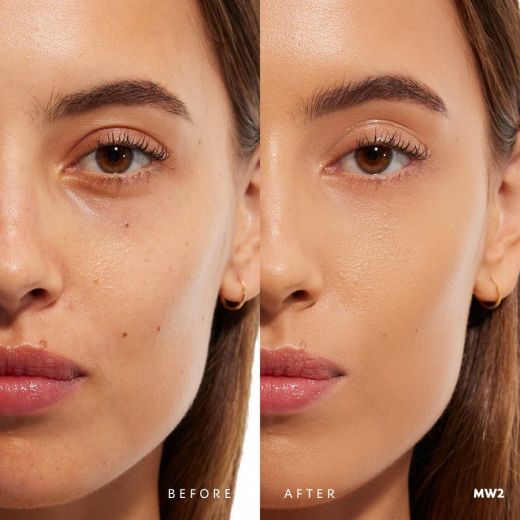 YVES SAINT LAURENT All Hours Glow Foundation 