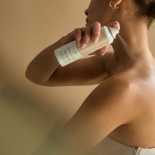 SENSAI Silky Bronze Cooling Protective Suncare Spray