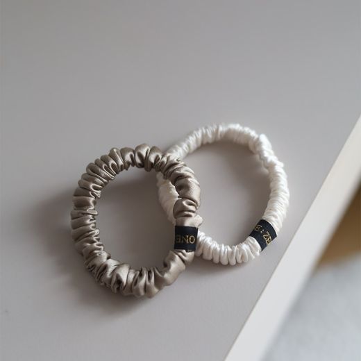 ONE:ZERO Mulberry Silk Scrunchie M Size 