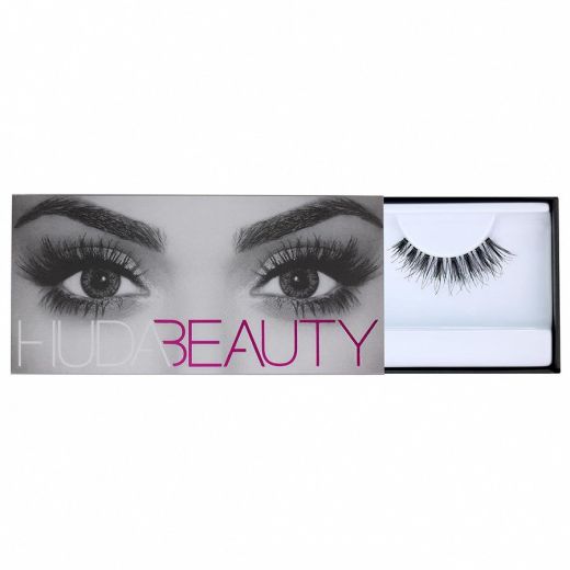 Huda Beauty Classic Lash Giselle #1