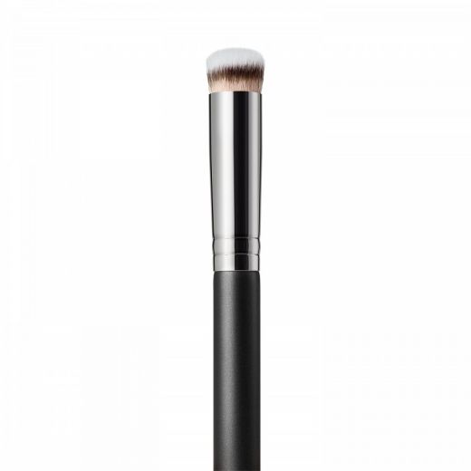 MAC Studio Fix Brush