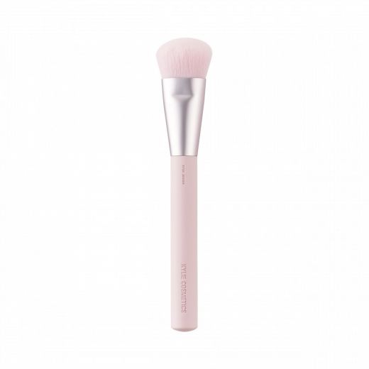KYLIE COSMETICS Blush Brush 04 