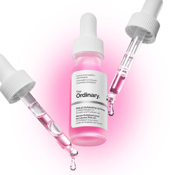 Maigs ķīmiskais lūpu serums ar 5% glikonolaktona skābi, paredzēts mīkstām un mitrinātām lūpām.