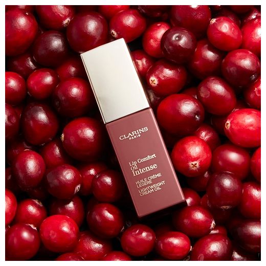 Clarins Lip Comfort Oil Intense  (Intensīva kopjoša eļļa lūpām)