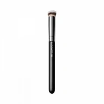 MAC Studio Fix Brush