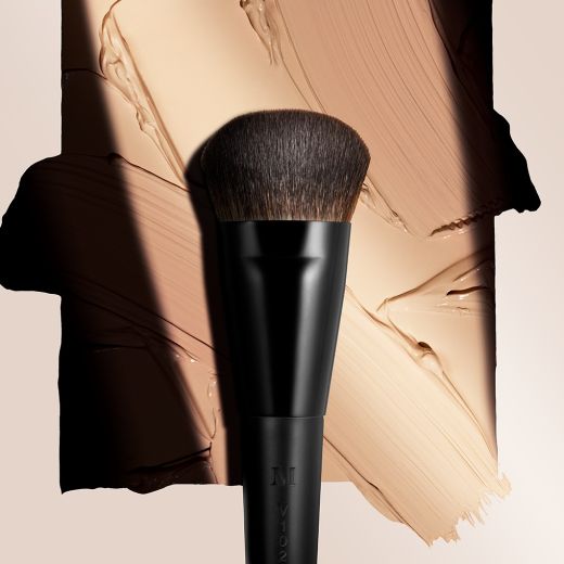 Morphe V102 – Dense Edged Foundation Brush