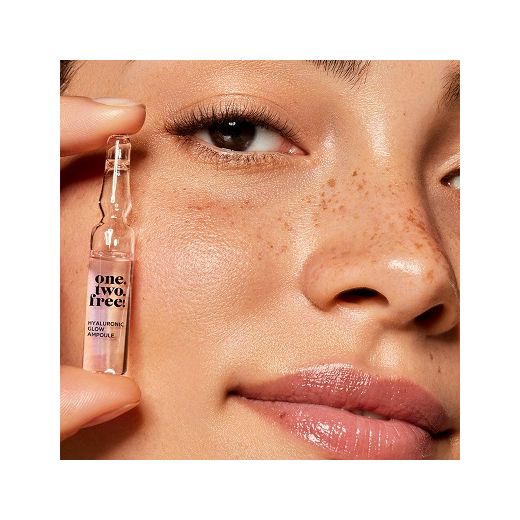 ONE.TWO.FREE! Hyaluronic Glow Ampoule 