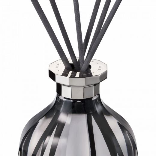 NEST NEW YORK Voyages Opulent Osmanthus Reed Diffuser
