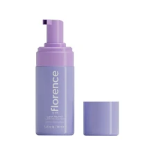 FLORENCE BY MILLS Clear The Way Clarifying Face Wash