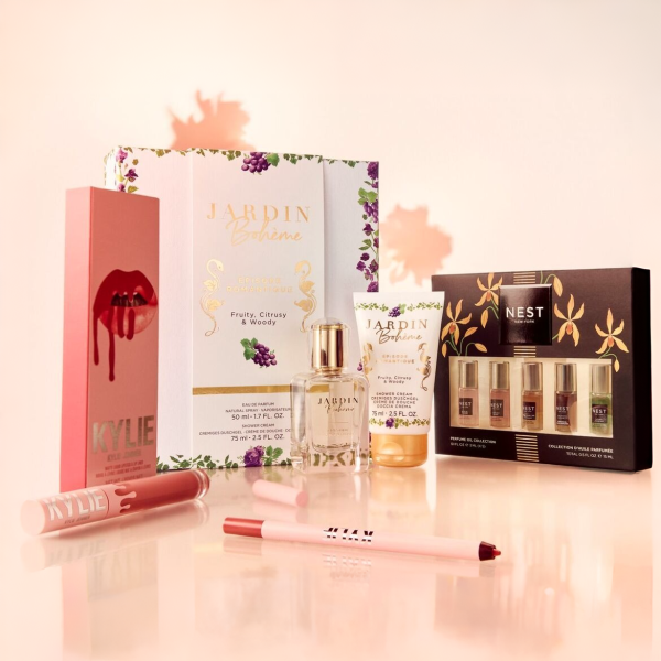 DĀVANU KOMPLEKTI MAMMAI