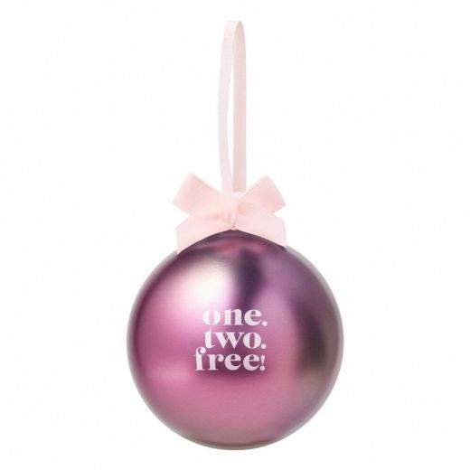 ONE.TWO.FREE! Winter Glow Essentials Set 