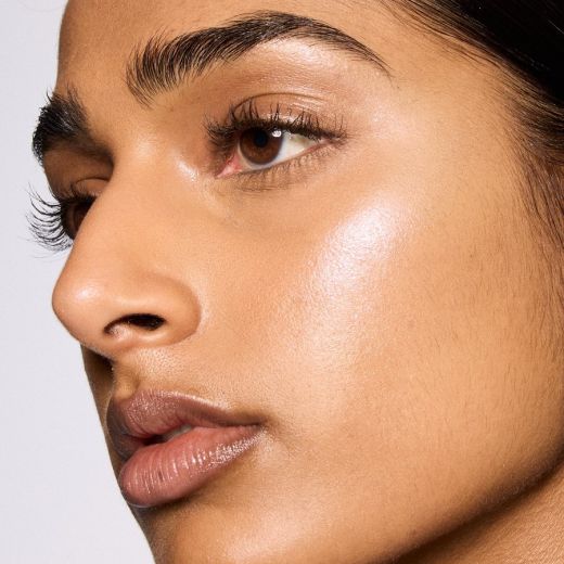 MAC Glow Play Bouncy Highlighter