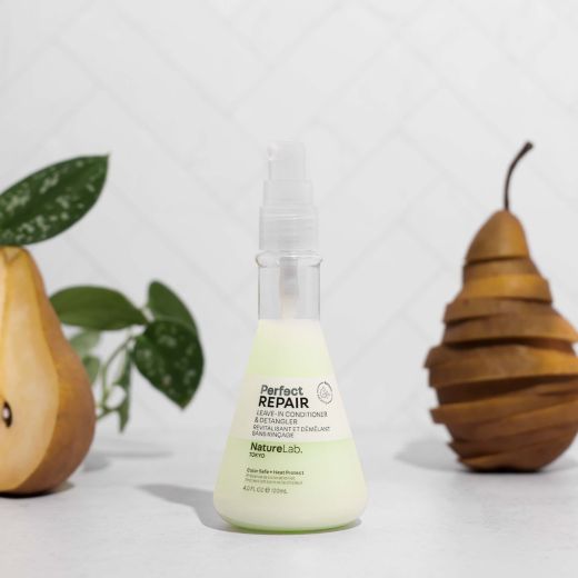 NATURELAB. TOKYO Perfect Repair Leave In Conditioner + Detangler