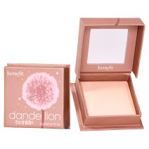 Benetit Cosmetics Dandelion Twinkle Soft Nude-Pink Highlighter