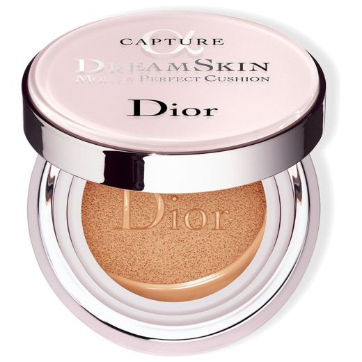 DIOR Capture Dreamskin Moisturizing & Perfect Cushion SPF 50