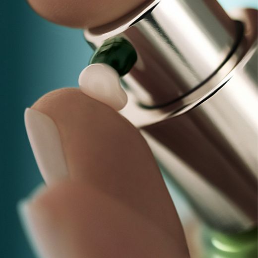 LA MER The Lifting Firming Serum
