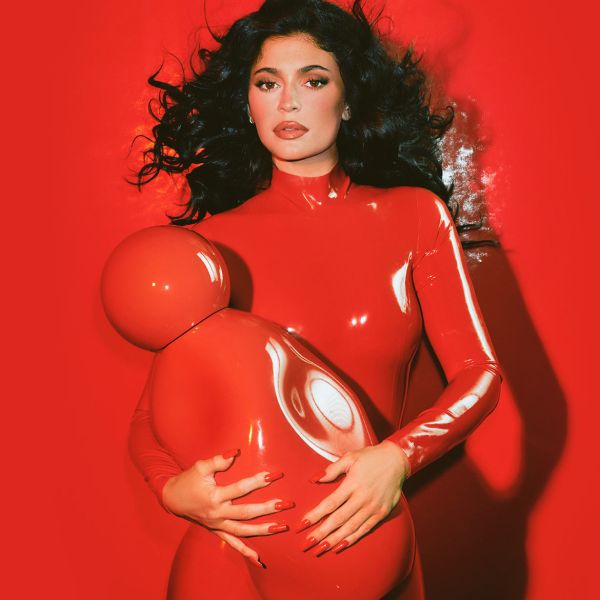 COSMIC KYLIE JENNER INTENSE