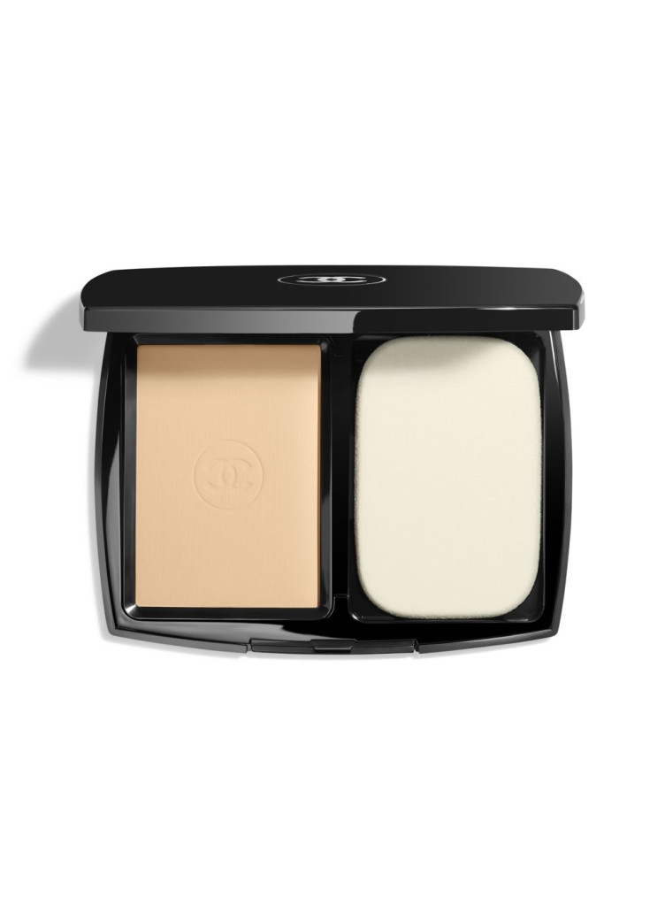 CHANEL ULTRA LE TEINT B10