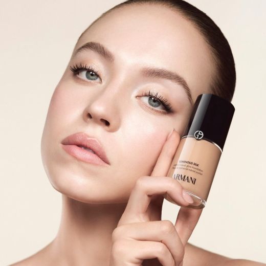 ARMANI BEAUTY Luminous Silk Liquid Foundation 