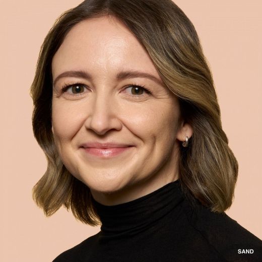 BOBBI BROWN Weightless Skin Foundation SPF 15 Sand